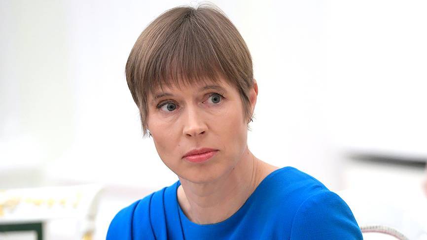 Президент Эстонии вернула посольству РФ крымское шампанское, подаренное ей на юбилей