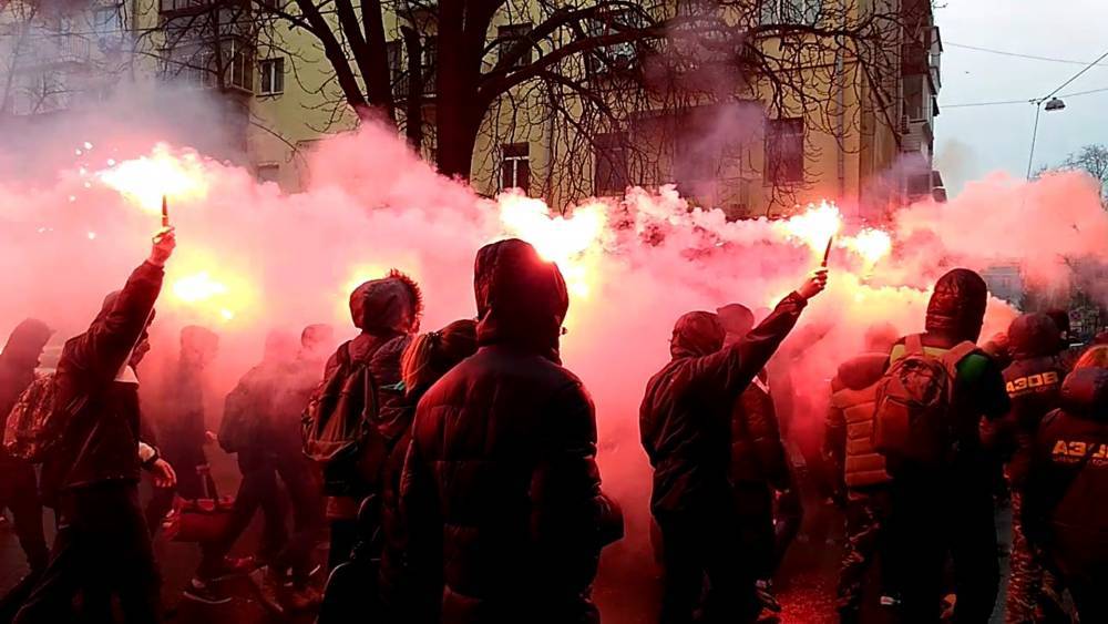 Начало года на Украине сулит государству многовекторный раскол