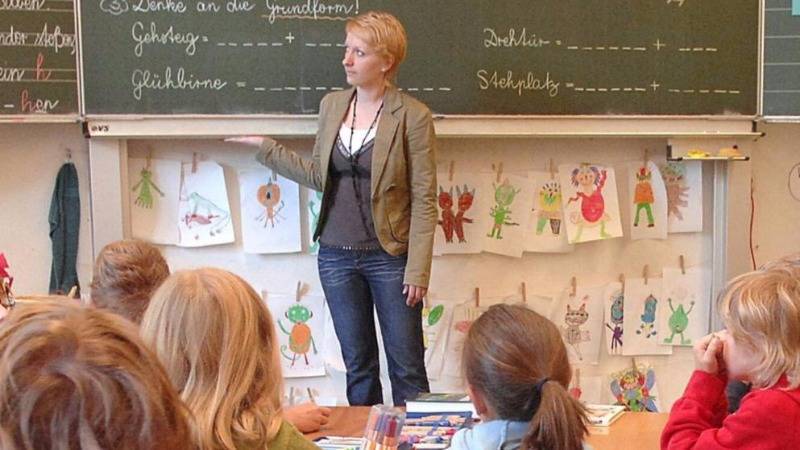Сколько зарабатывает учитель в Германии?