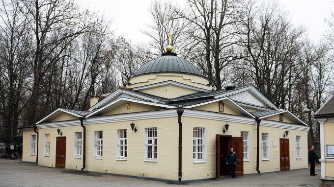 Власти Петербурга передадут Никольскому Большеохтинскому храму новый земельный участок