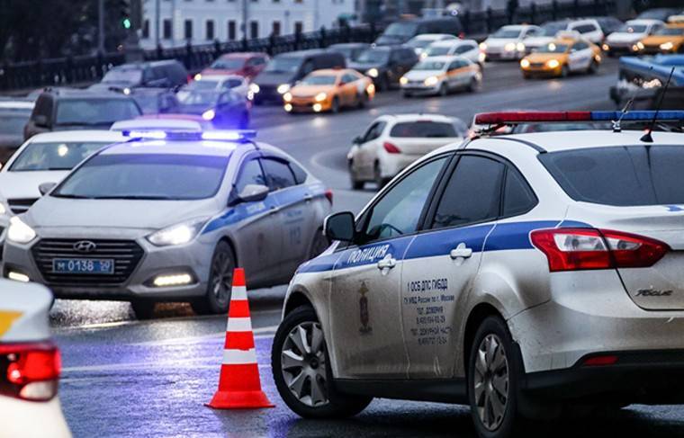 Водитель Toyota сбил супружескую пару в центре Москвы