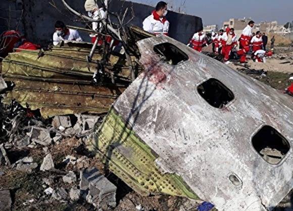 CBS и Newsweek сообщили, что украинский Boeing был сбит Ираном