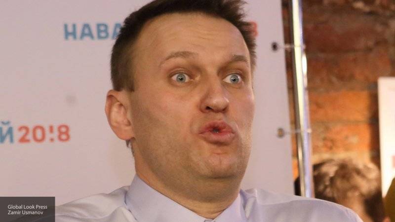 Навальному могут запретить выезд за границу из-за долга в 3,4 миллиона рублей