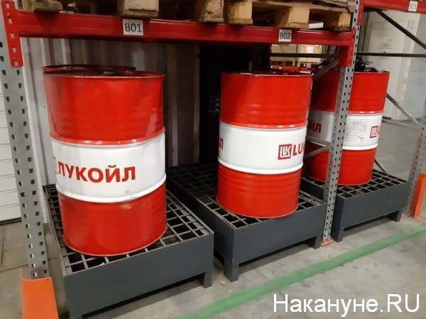 В Коми горит Ухтинский нефтеперерабатывающий завод "Лукойла"
