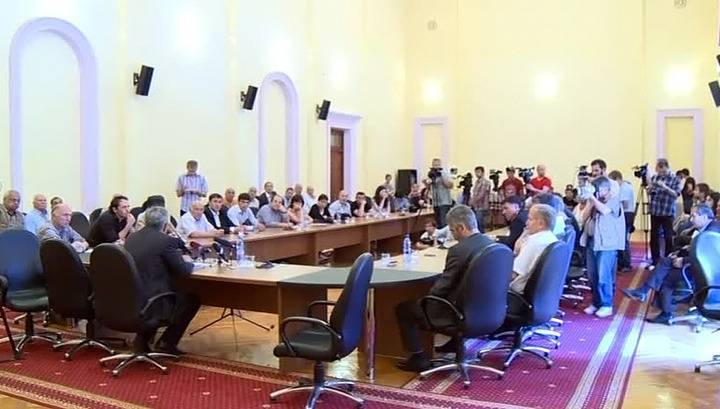 В парламенте Абхазии проголосовали за отставку президента