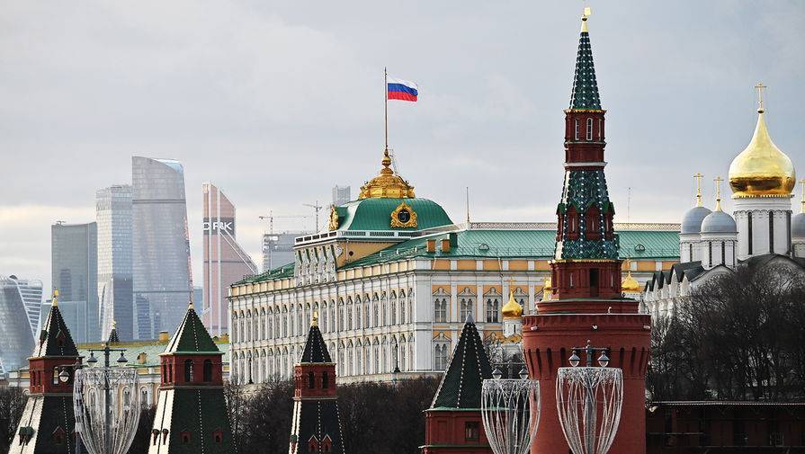 Спасские ворота Московского Кремля будут закрыты до конца года