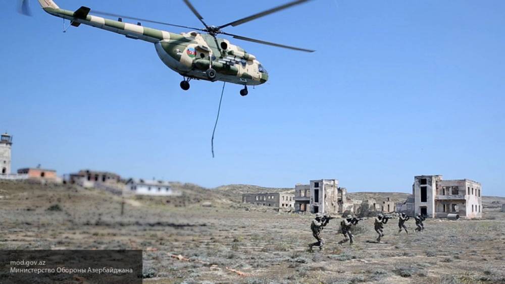 Армения сообщила о трех сбитых вертолетах ВВС Азербайджана в Карабахе