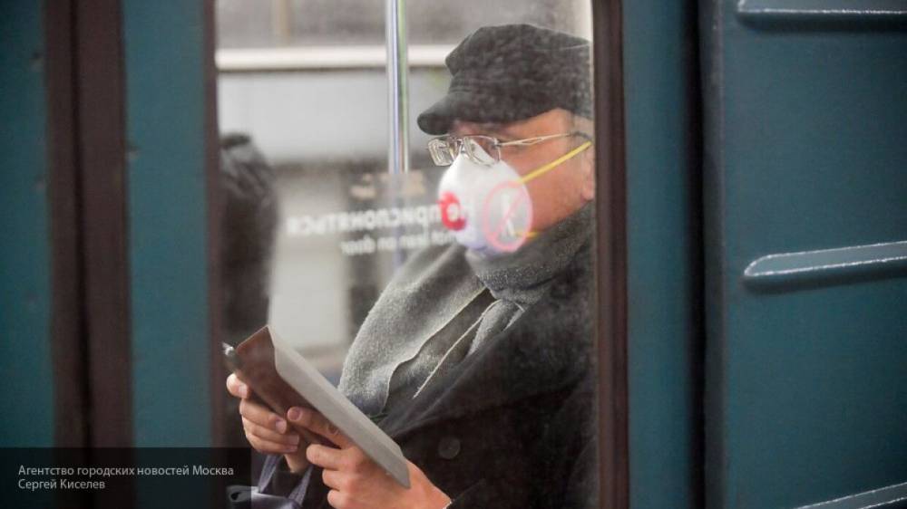 Реализуемые в метро Петербурга маски подешевеют до 10 рублей за единицу