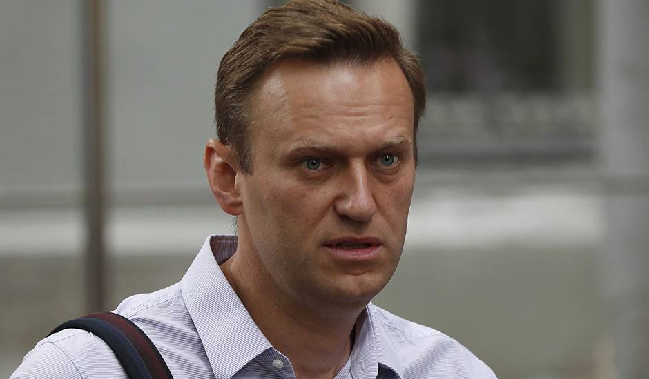 Навальный подаст в суд на Пескова из-за слов о сотрудничестве оппозиционера с ЦРУ