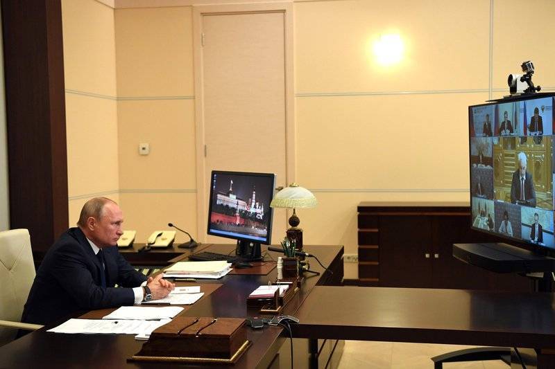 Владимир Путин, сообщил, что понимает как россиянам надоели меры по борьбе с коронавирусом