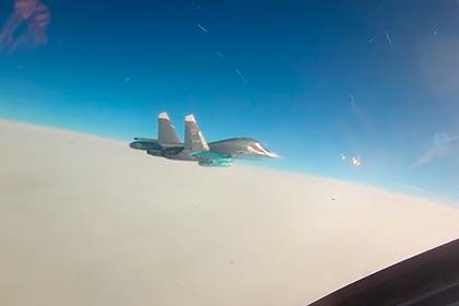 Генерал рассказал о «сваливании с высоты» Су-34