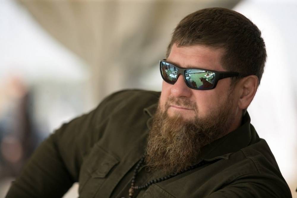 Кадыров объявил конкурс на знание мечетей Чечни за ноутбук
