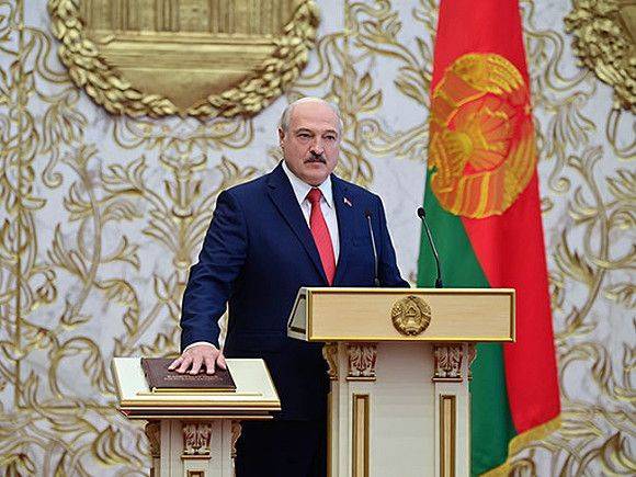 Лукашенко рассказал в СИЗО о конституции