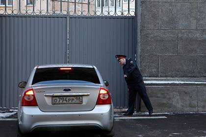 В Москве мужчину насмерть зажало воротами паркинга