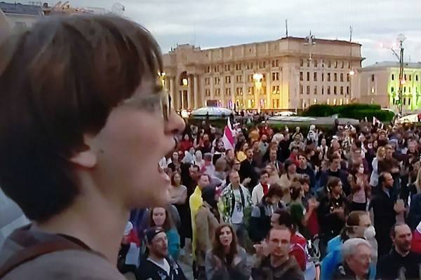 Милиция применила водометы против протестующих в Минске