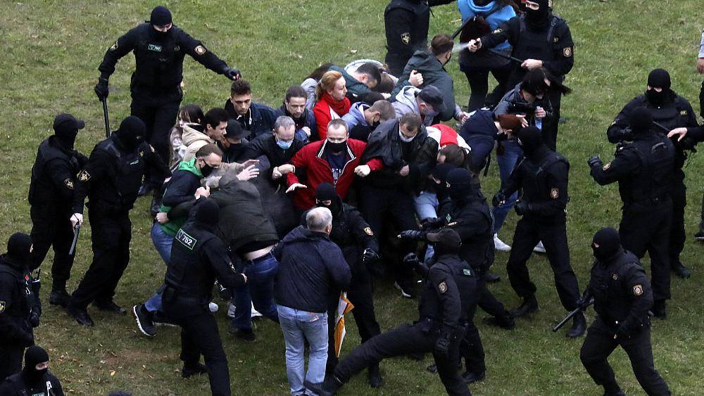 На акциях протеста в Беларуси задержаны около 300 человек