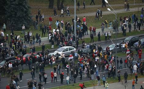 Правозащитный центр «Весна» утверждает, что почти 600 человек были задержаны во время протестных акций в Белоруссии