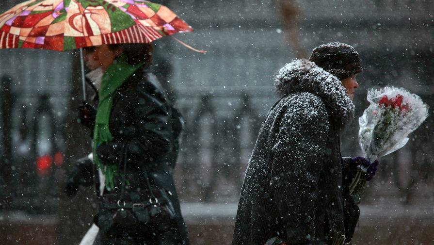 Синоптики назвали срок появления первого снега в Москве