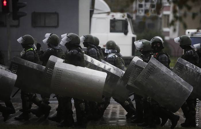 В МВД Белоруссии пригрозили применением боевого оружия на протестах