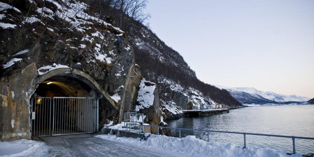 Норвегия возобновляет работу секретной базы для подлодок США
