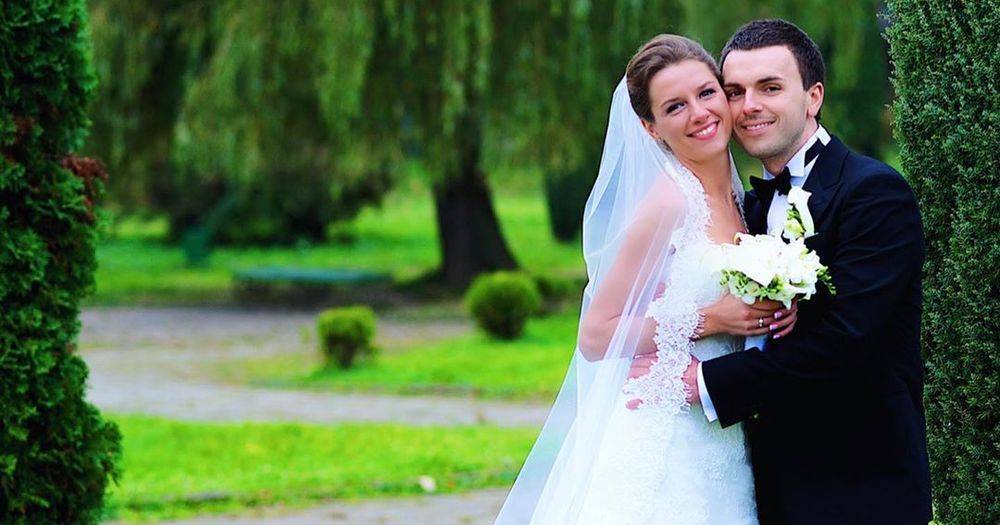 "10 лет семейного счастья": Григорий Решетник показал архивное фото со свадьбы