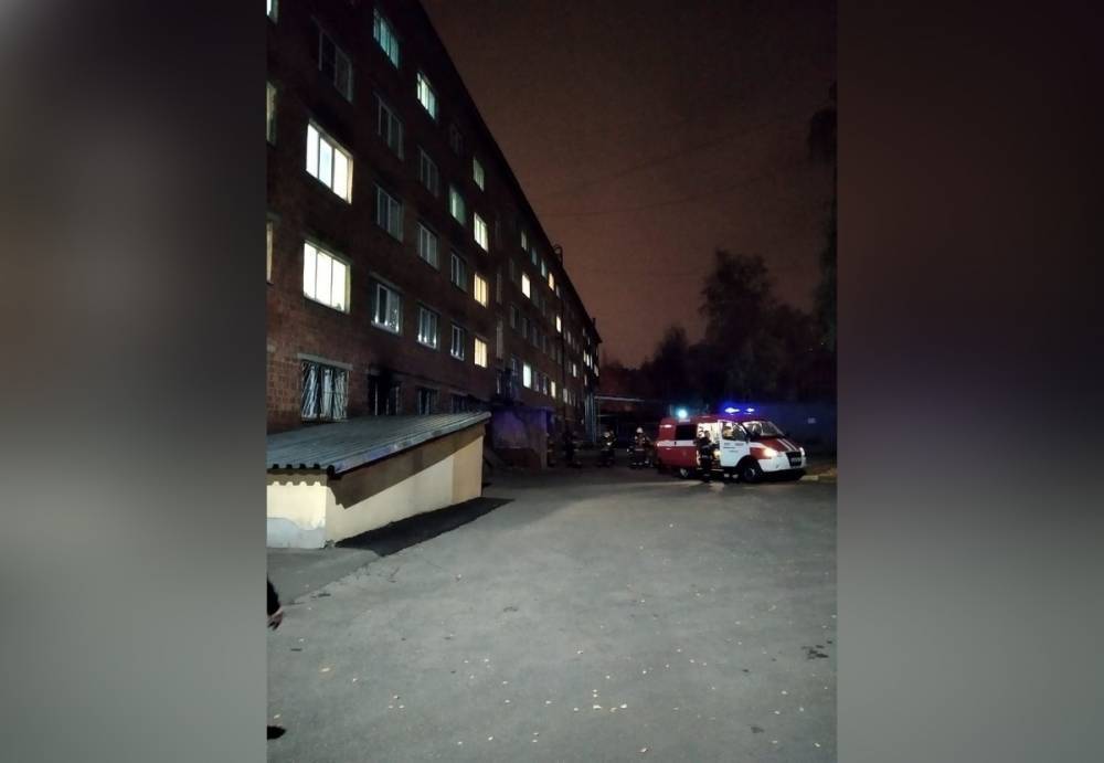 Почти 500 нижегородцев эвакуировались из загоревшегося общежития медуниверситета