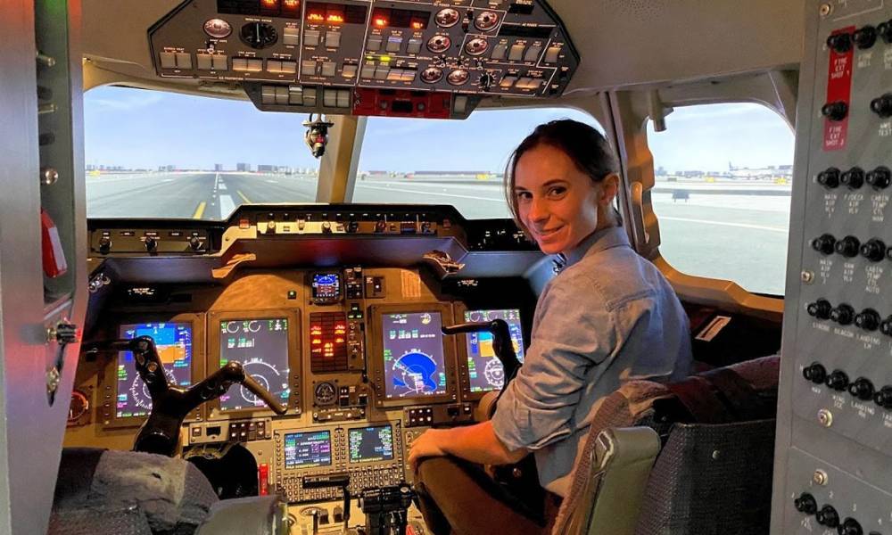 Как филолог из Петрозаводска стала пилотом в Нью-Йорке: история смелой девушки, покорившей небо