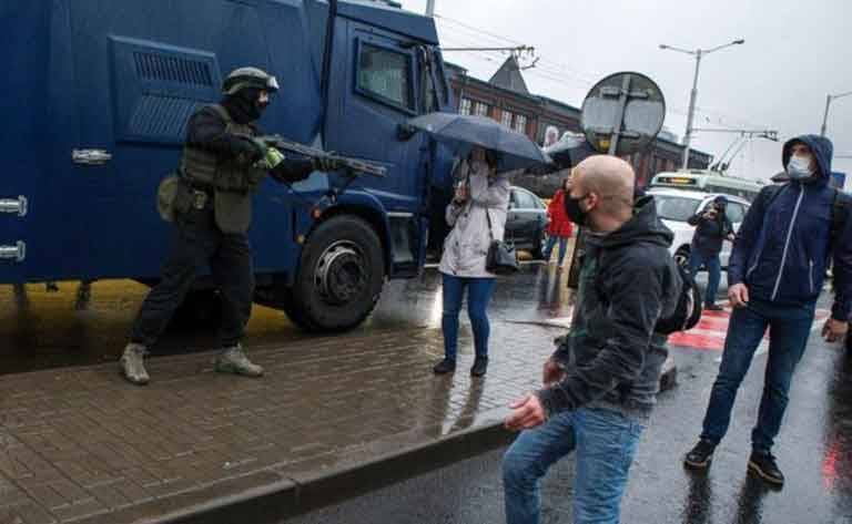 «Мирный» «Марш гордости» в Минске: Батька зажимает гайки, МВД готово применить оружие