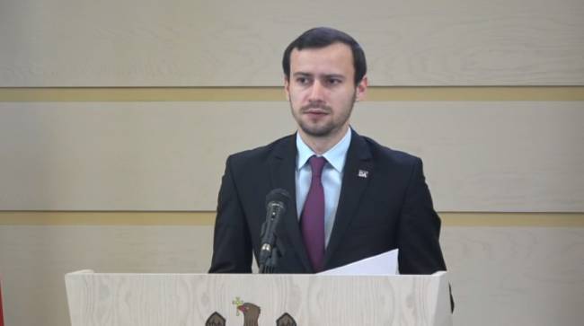 Парламент Молдавии просит избирателей заставить депутатов работать