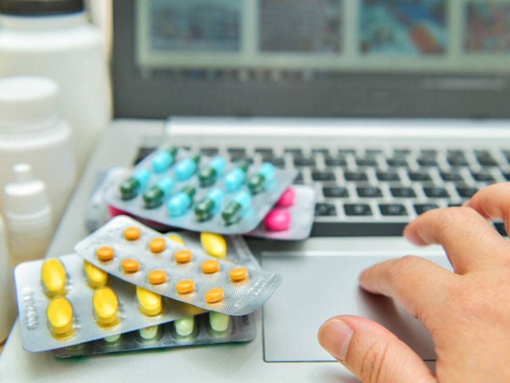 Онлайн-заказы лекарств не улучшат ситуацию для украинских сельчан - эксперт