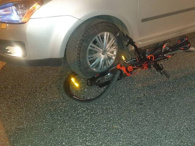 В Челябинске девушка на велосипеде попала под колёса автомобиля