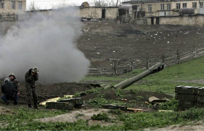 Шойгу призвал министров обороны Азербайджана и Армении соблюдать перемирие