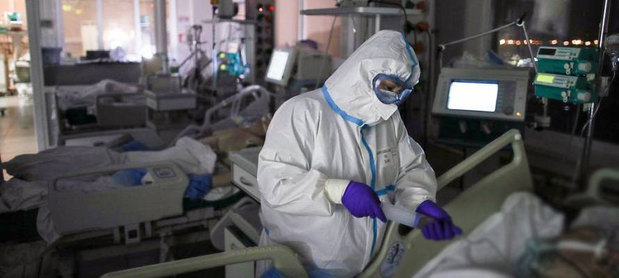 Число заболевших коронавирусом за сутки в России превысило 14 тысяч