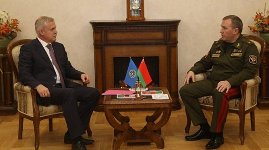Министр обороны и генсек ОДКБ обсудили вопросы международной и региональной безопасности