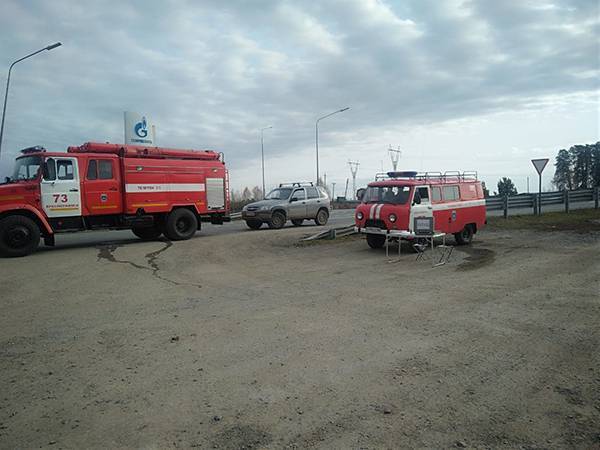 На свердловской трассе горела заправка: пострадал оператор станции
