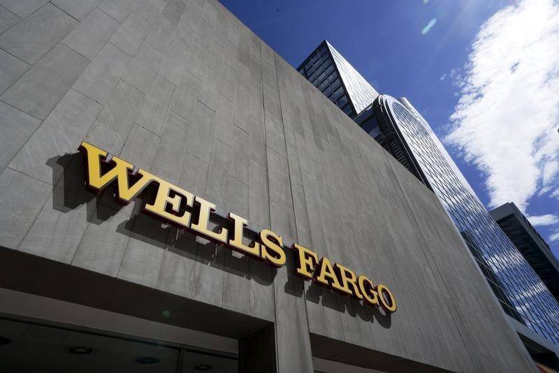 Wells Fargo и Bank of America упали на премаркете, а Goldman Sachs вырос