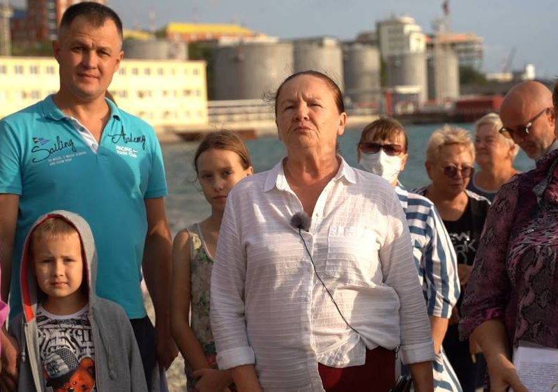Жители Новороссийска просят Владимира Путина спасти пляж от захвата олигархов