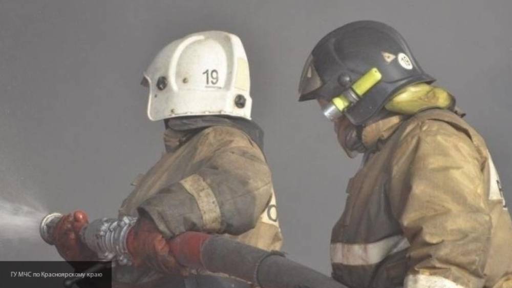 Саратовские пожарные нашли в сгоревшей Audi труп ее владельца