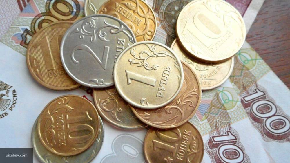 Решетников оценил психологические причины снижения курса рубля