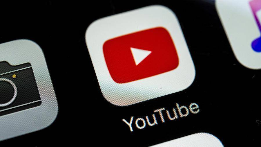 YouTube ограничит доступ к роликам о теории заговора
