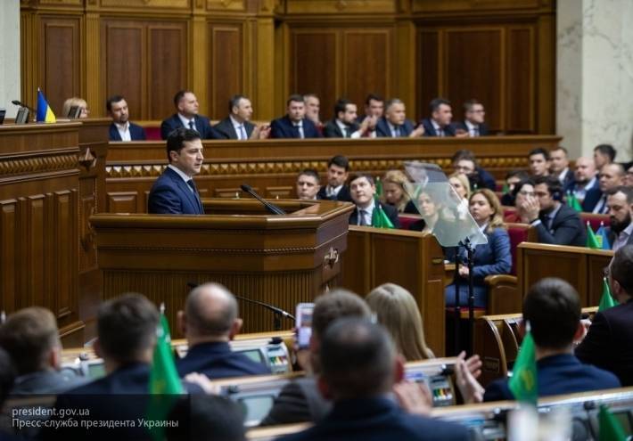 Политолог усомнился в плане Порошенко узаконить госпереворот за счет Крыма