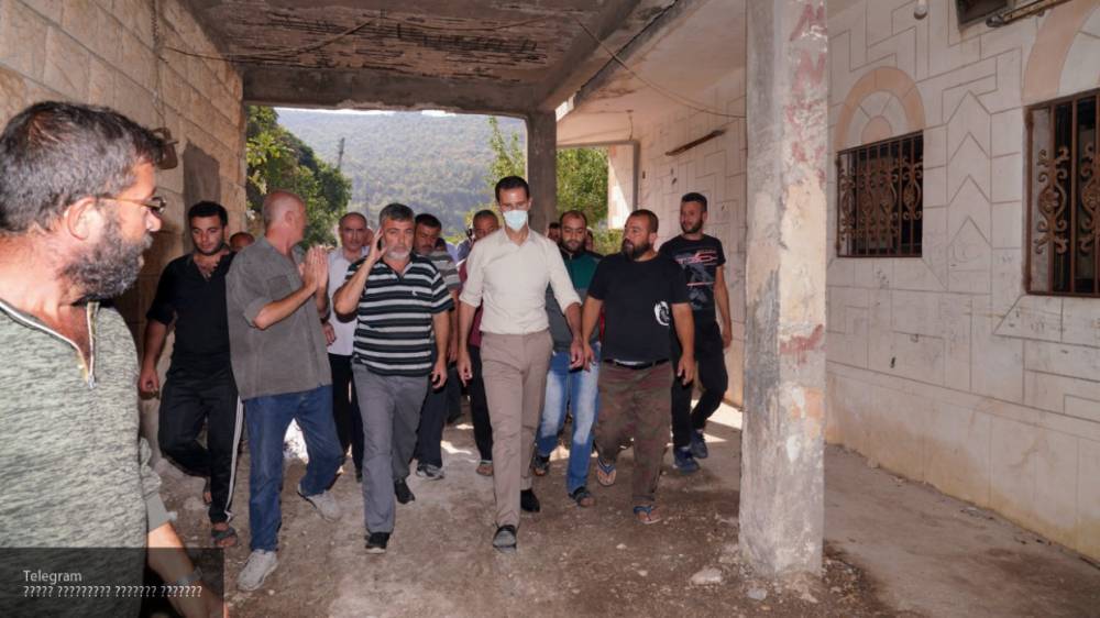 Асад восстанавливает пострадавшие от лесных пожаров провинции в Сирии