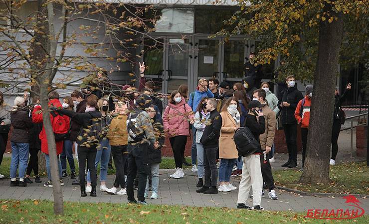 В Минске марш студентов закончился задержаниями — фото, видео