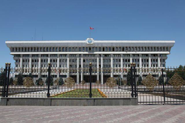 ЦИК Киргизии рекомендует провести перевыборы в парламент 20 декабря