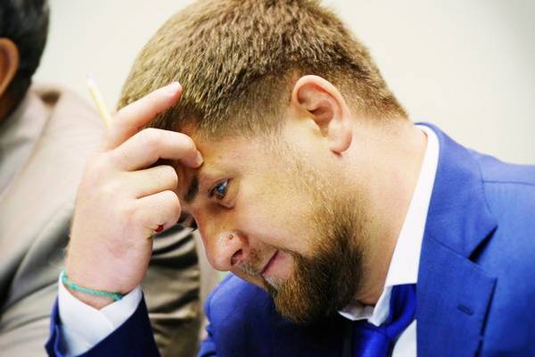 "Преступник не имеет национальности". Кадыров высказался об убийстве учителя в Париже