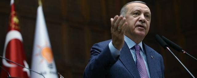 Эрдоган: Россия, США и Франция поставляют оружие в Армению
