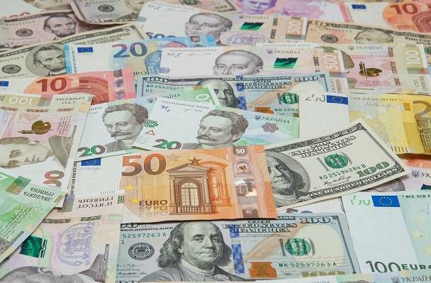 Курс валют на 19.10.2020: НБУ вновь ослабляет гривну