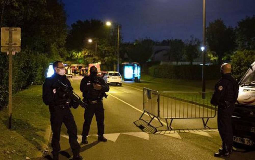 После жестокого убийства учителя Франция намерена выслать более 200 иностранцев