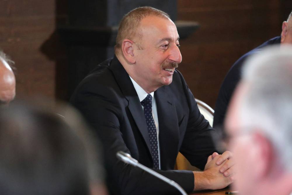 Президент Азербайджана объявил взятии армией страны 13 сел в Карабахе