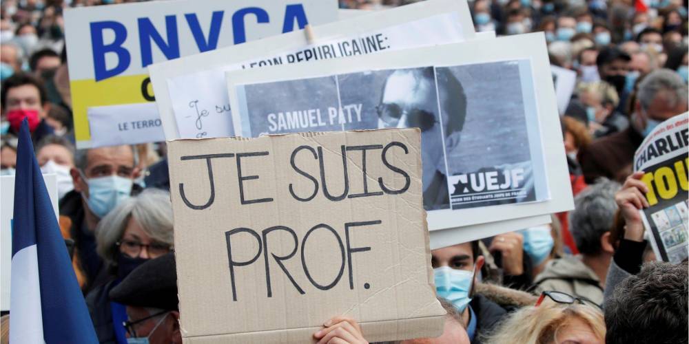 Убийство учителя под Парижем: СМИ узнали о планах Франции выслать более 200 человек